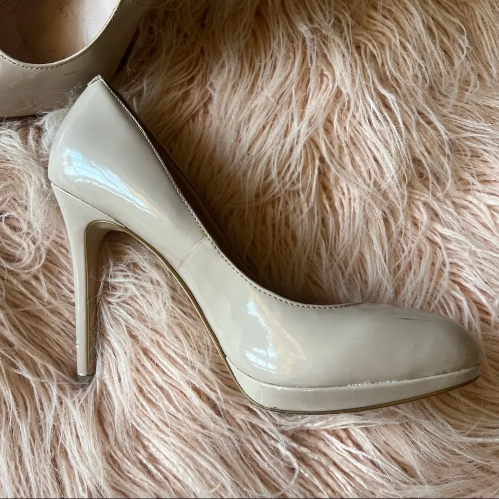 4/$10 ❣️ Aldo Patent Leather Heel - Image 3