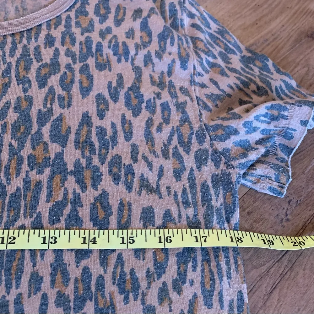 FREE PEOPLE Top shirt Womens Size XS Leopard Print Short Sleeves Casual - Image 7