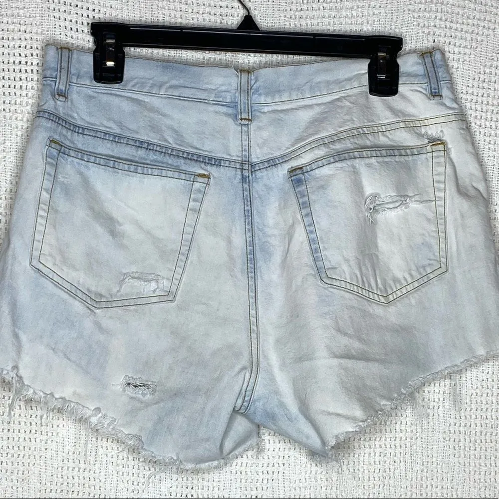 Eddie Bauer  Distressed Cut-Off‎ Shorts - Image 6