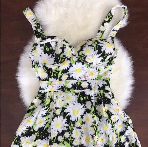 Daisy Print Floral Tie Back Romper Playsuit - Image 8