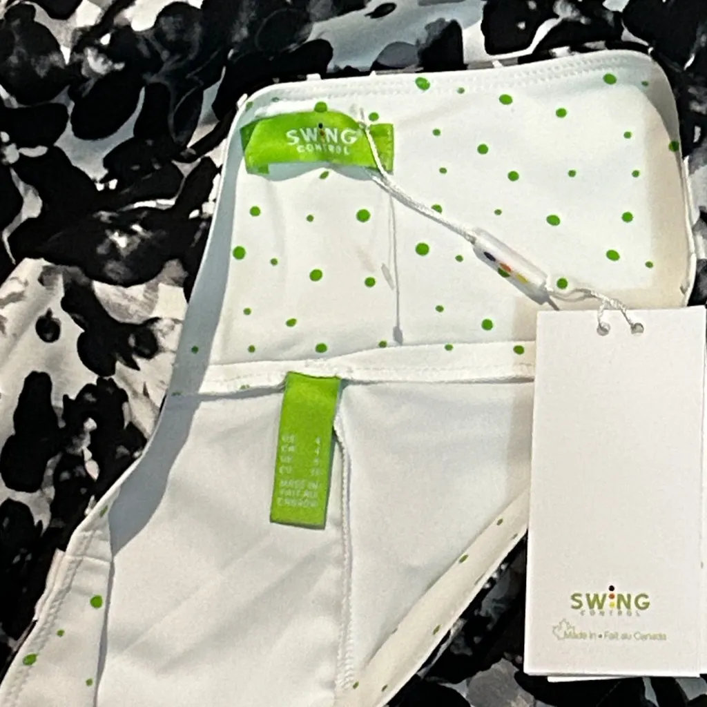 NWT Swing Control Black & White X Ray 18" Pullon Stretch GOLF SKORT Size 4 - Image 5