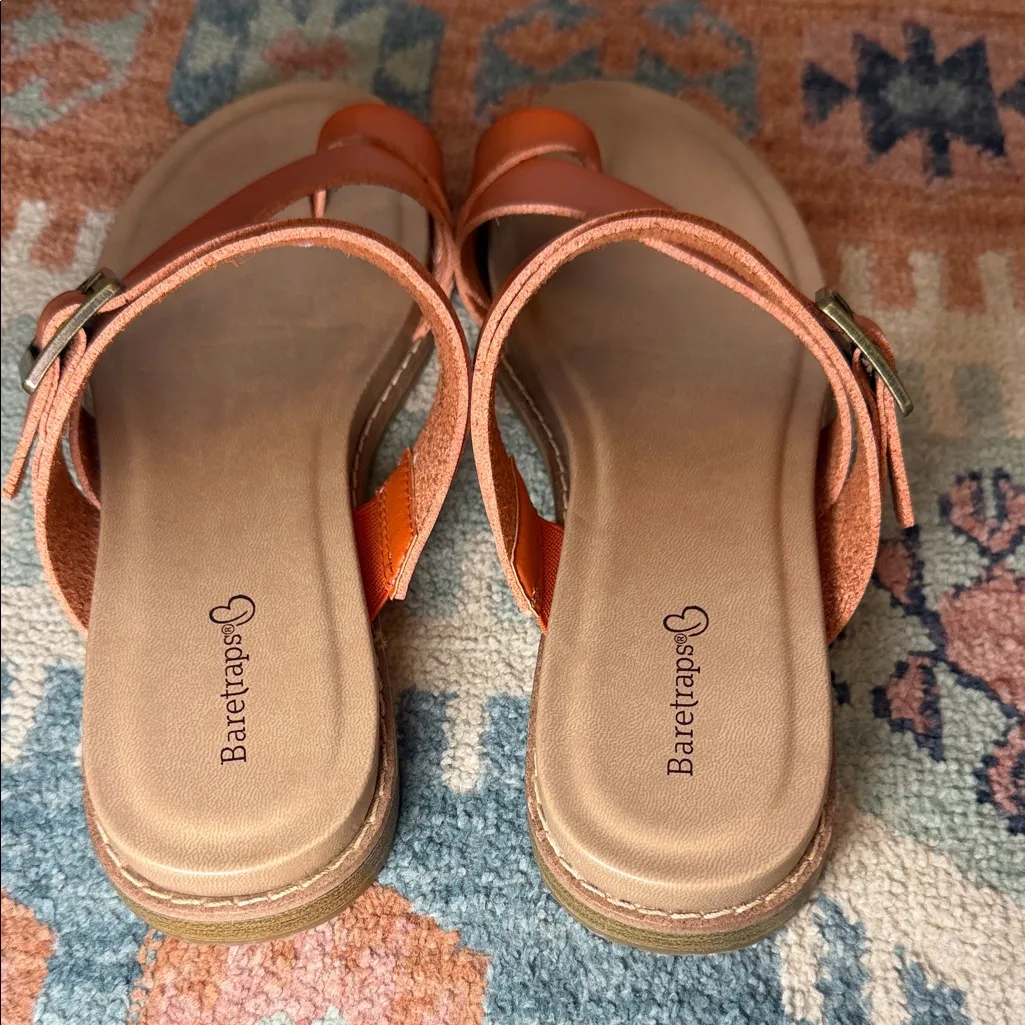 Baretraps Women's Orange leather  Sandals/Slides/thongs Sz 8 - Image 3