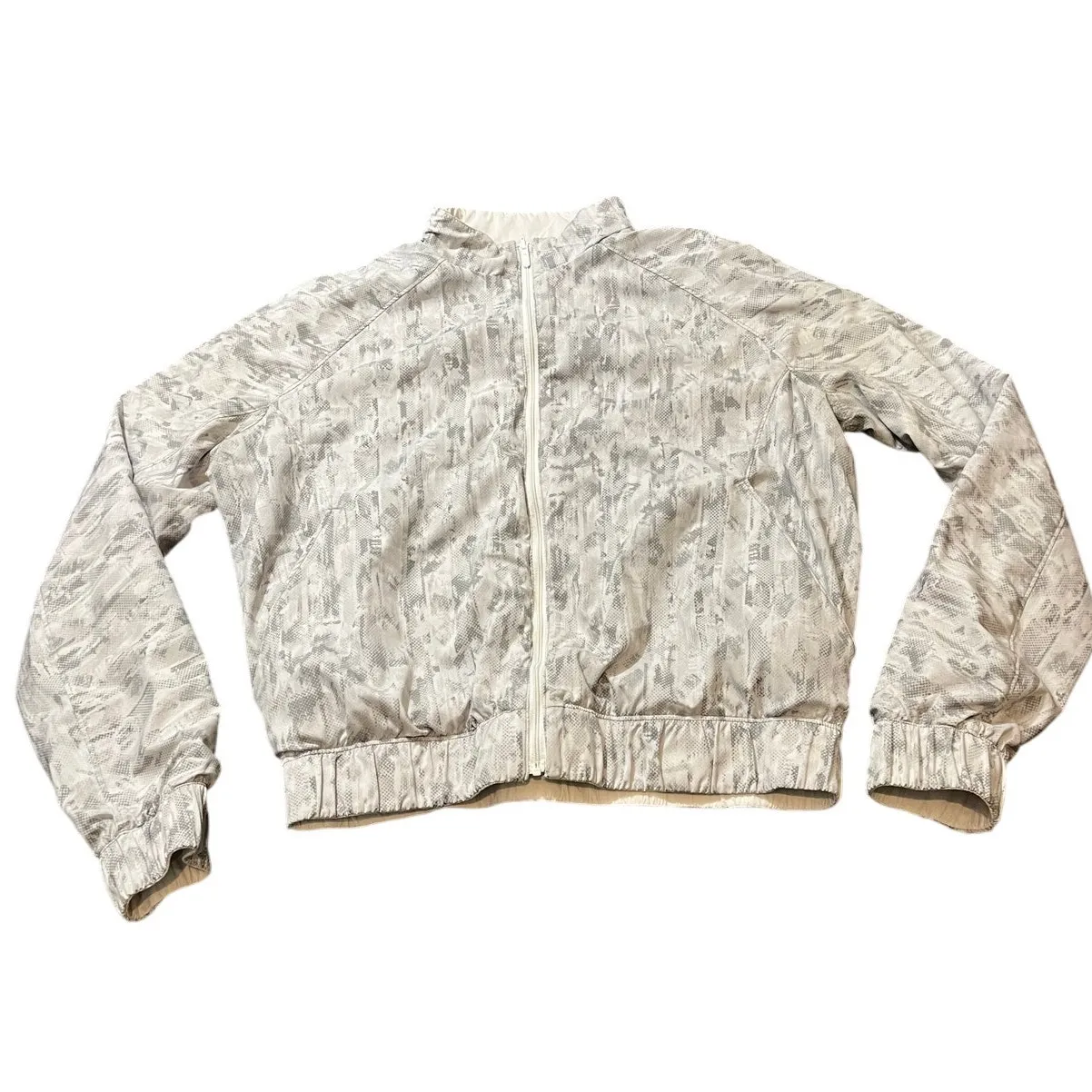 Lululemon Bombs Away‎ Jacket Camo White Athletic Jacket Womens Size 6 reversible - Image 3
