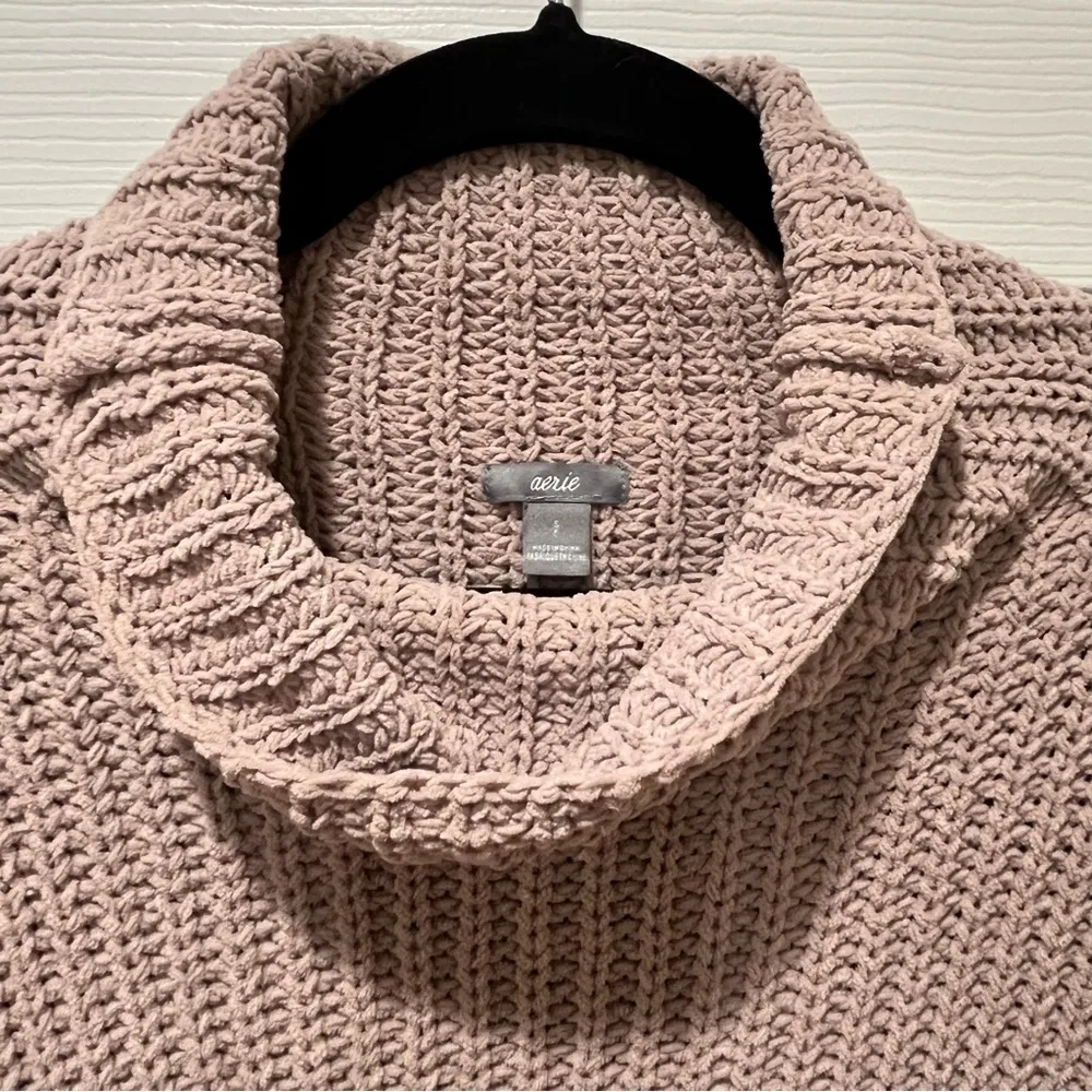 Cozy Taupe Turtleneck Sweater - Image 3