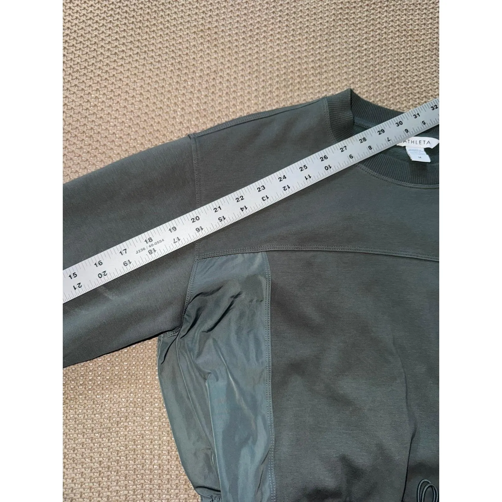 Athleta Triumph Hybrid Crewneck Sweatshirt Drawstring‎ Waist Pullover Top Size M - Image 7