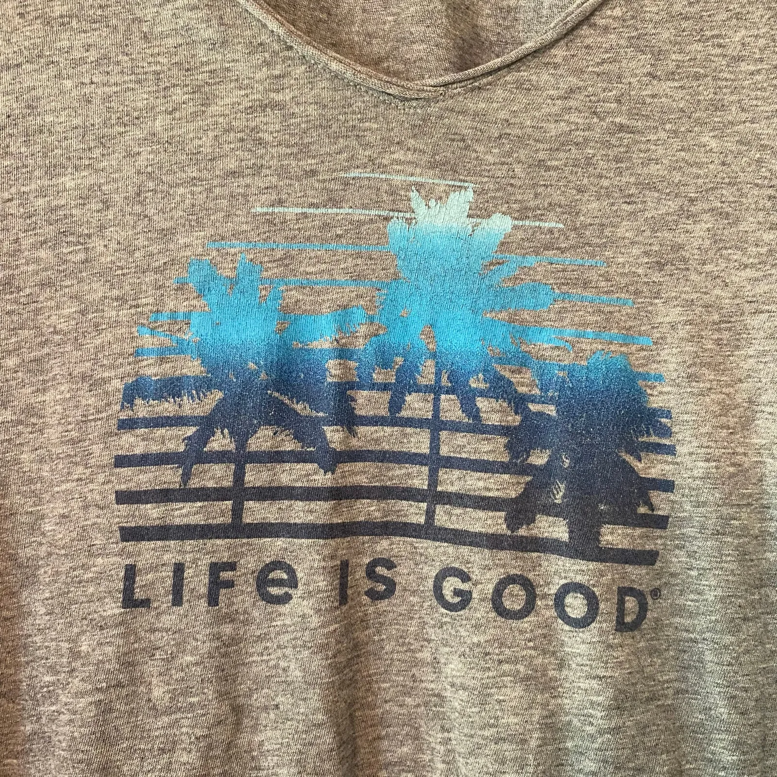 Life Is Good Gray Palm Tree Lightweight Hoodie Shirt Women's size Medium - Image 3