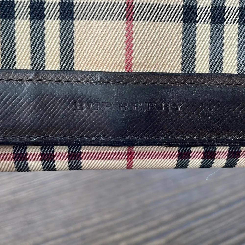 Burberry House Check Continental Wallet - Image 2