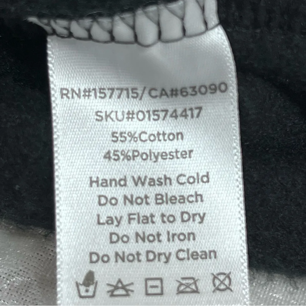 Spirit Disney Hocus Pocus xl Black Gray long sleeve cropped embroidered Sweater - Image 4