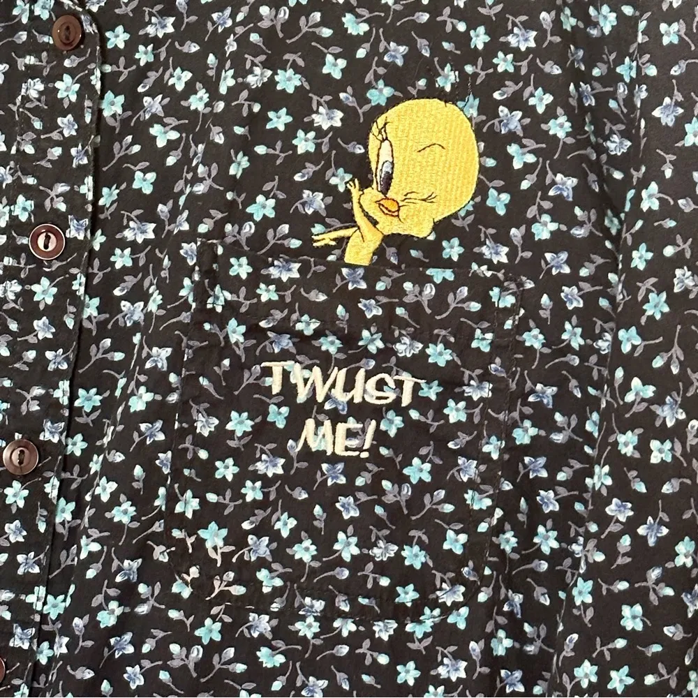 Vintage Looney Tunes Tweety Bird Blue Embroidered Floral Women’s Shirt Size 22 - Image 4