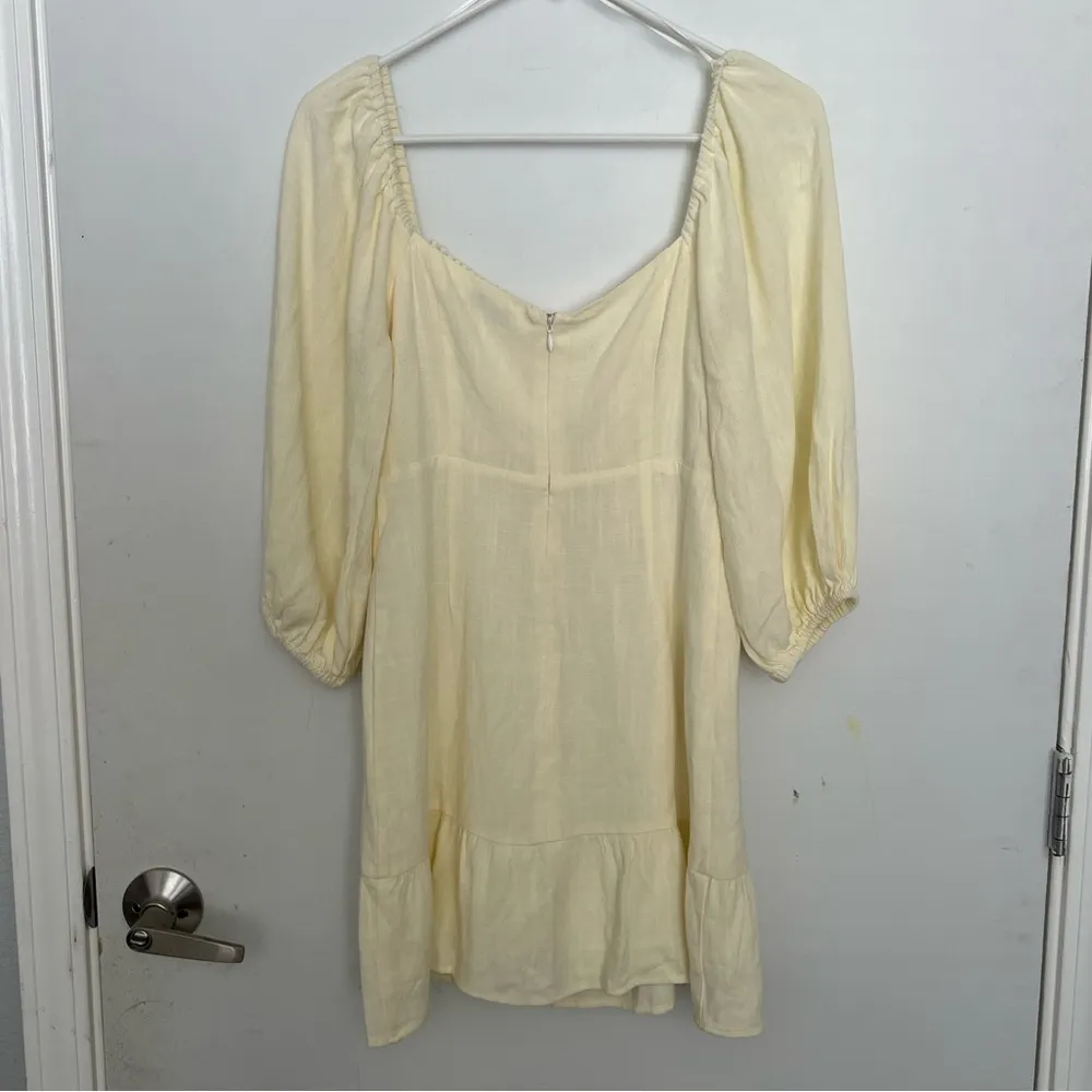 Lush Cream Mini Dress Lined with Puff Sleevee & zip up back closure - Size M - Image 4