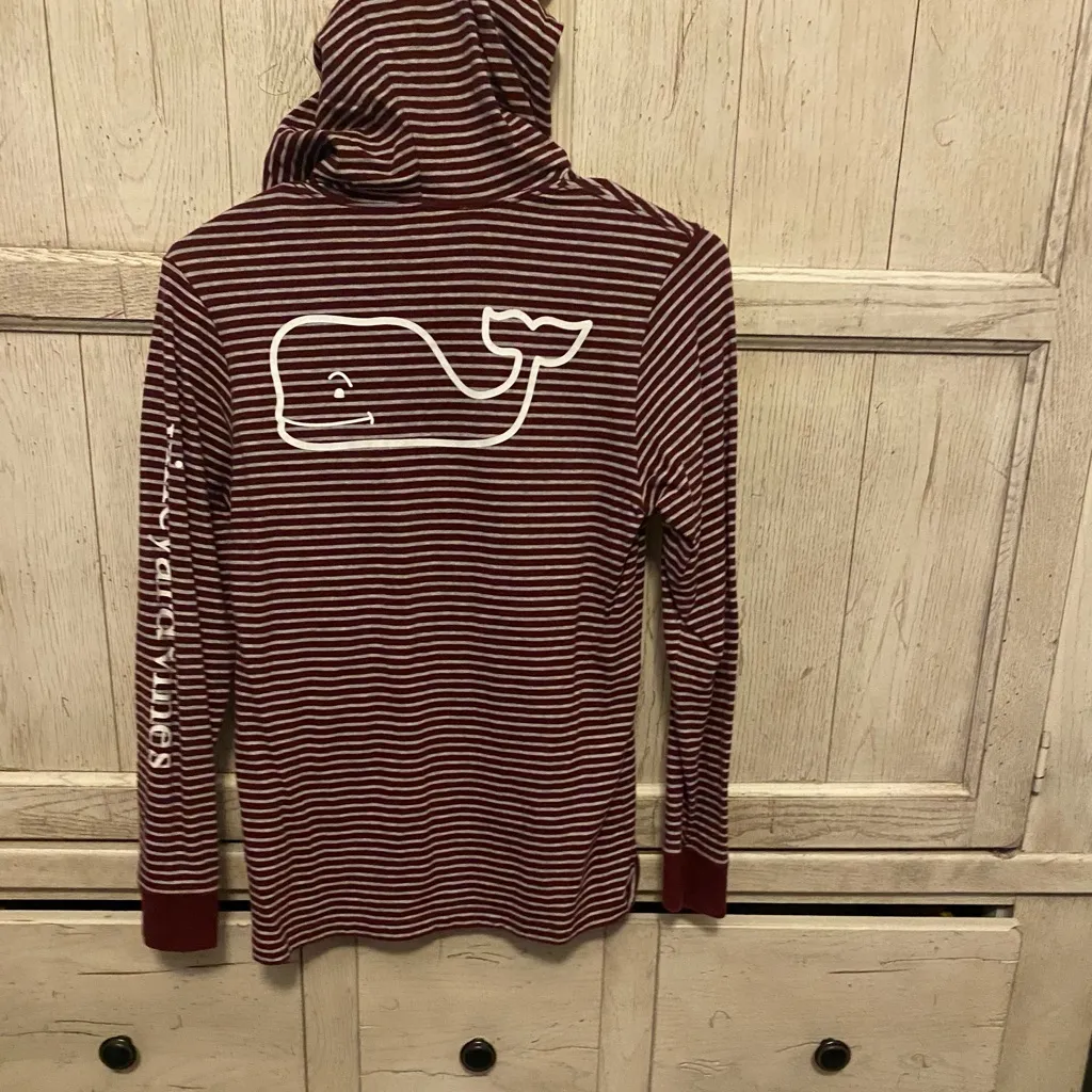 Vineyard Vines Men's Burgundy and White Striped Hoodie Sweater - Image 2