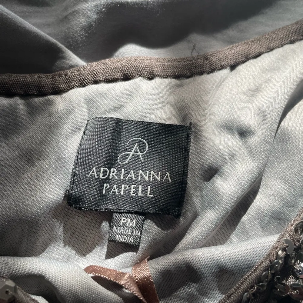 EUC Adriana Papell One Shoulder Gray Sequined Tunic Top Sparkly Formal Glam PM - Image 3