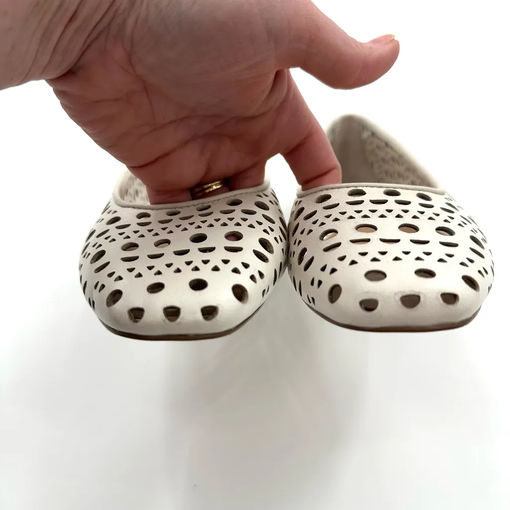 Chico’s White Leather Cutout Ballet Flats - Image 5