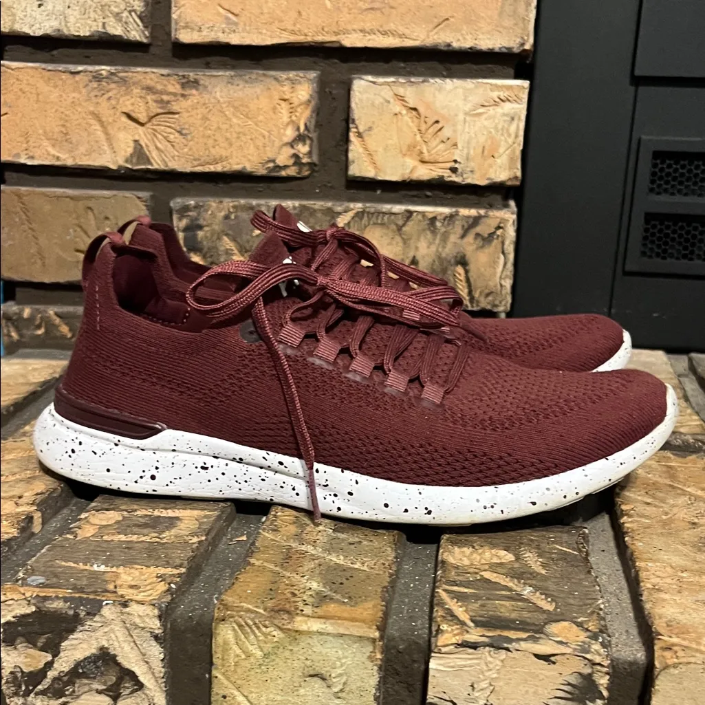 APL Women's TechLoom Breeze Maroon Speckled Knit Athletic Shoes Size 7 - Image 2