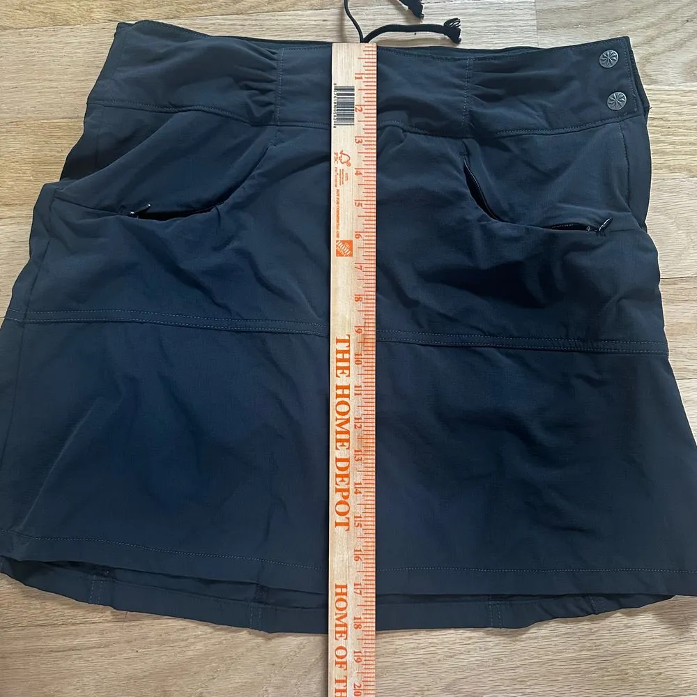 Athleta Outdoor Skirt with Pockets and Shorts Size 8 Hit the‎ Trails - Image 3