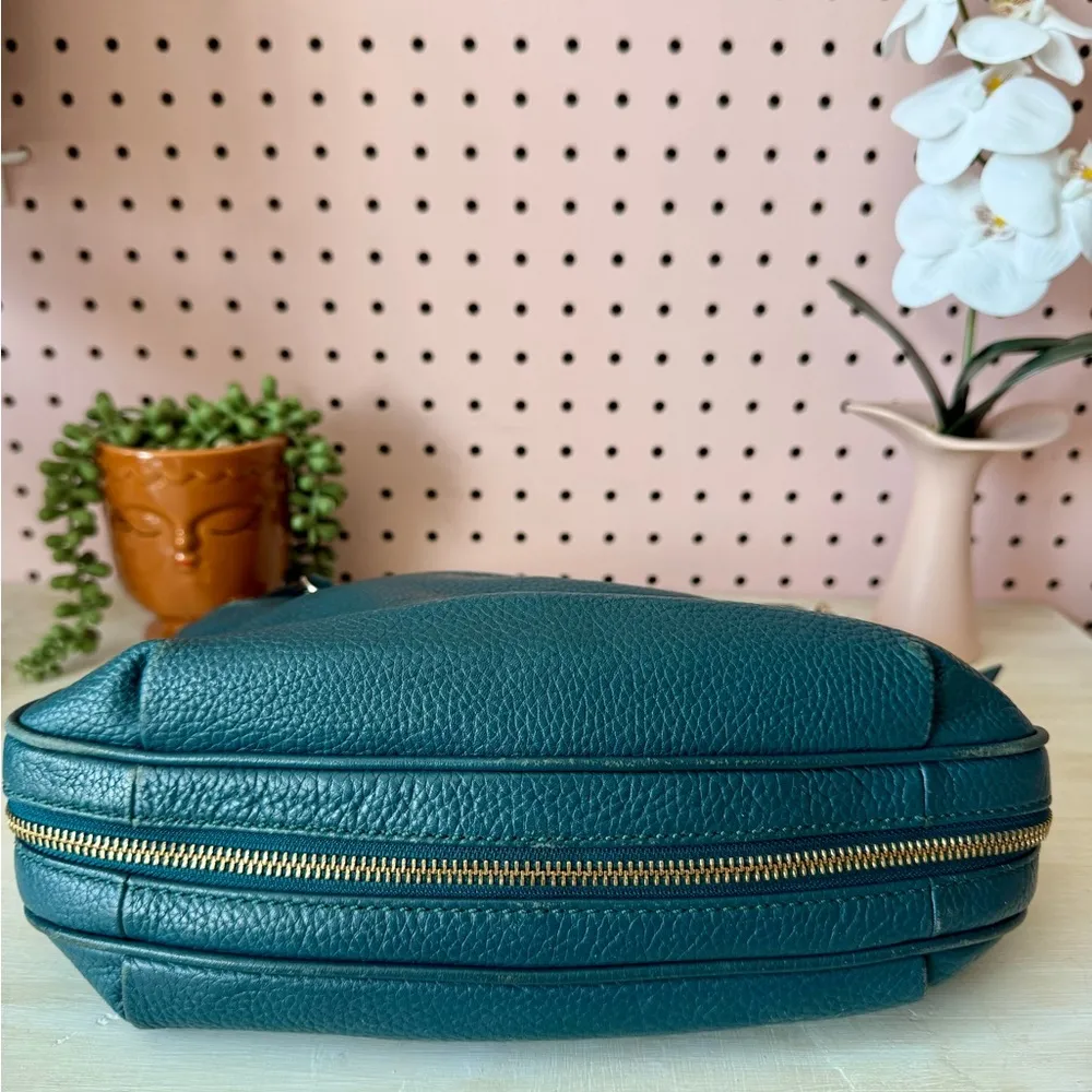 ♠️ Ella Cobble Hill Pebble Leather
Used Condition - Image 4