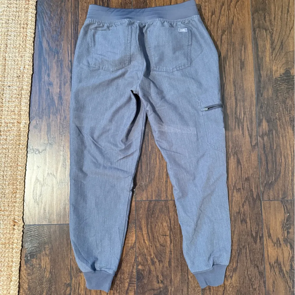 FIGS  Zamora Joggers in Graphite, XSmall petite - Image 4