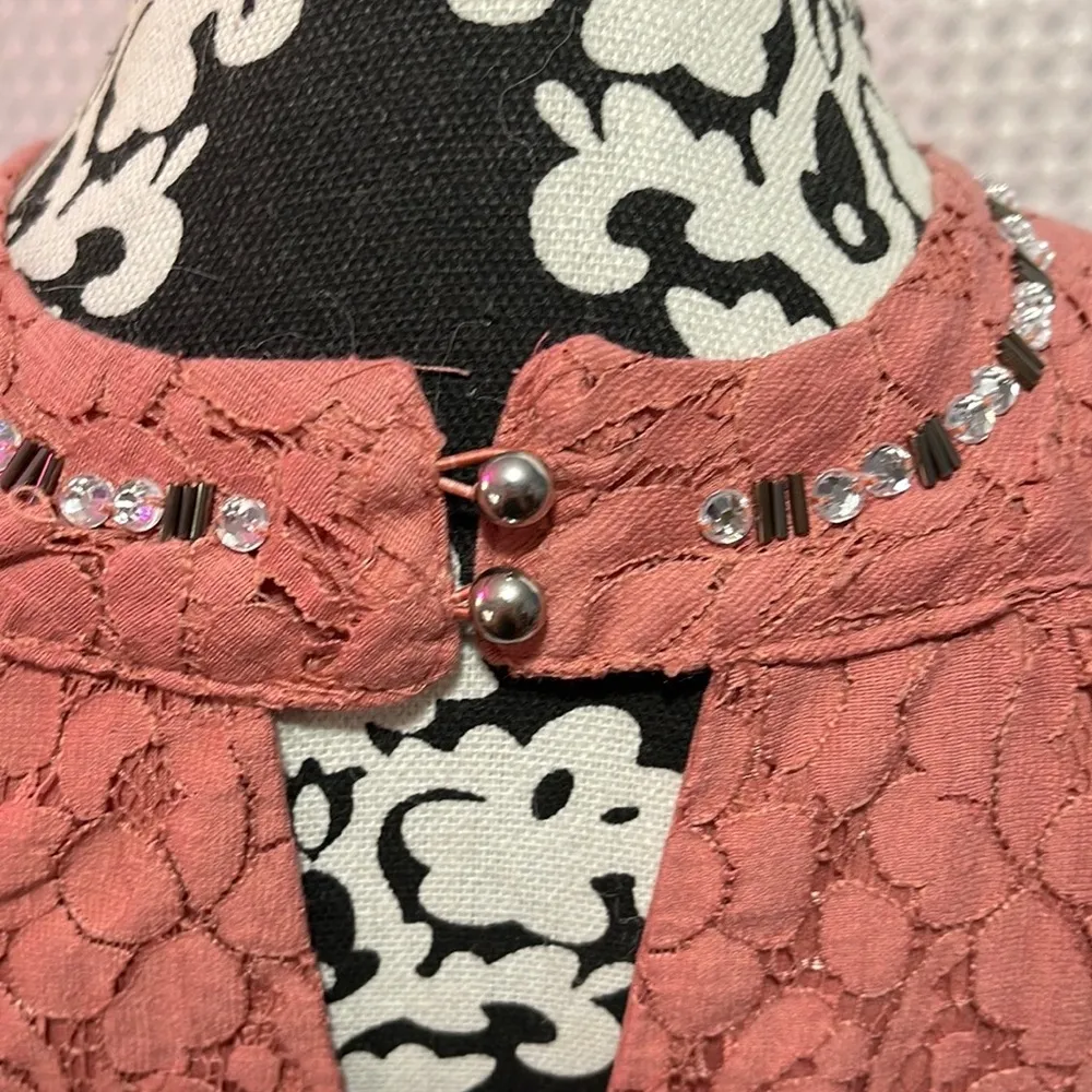 Candies Dress Women small Coral Pink Floral Lace Beaded Neck Back Keyhole Lined. - Image 4