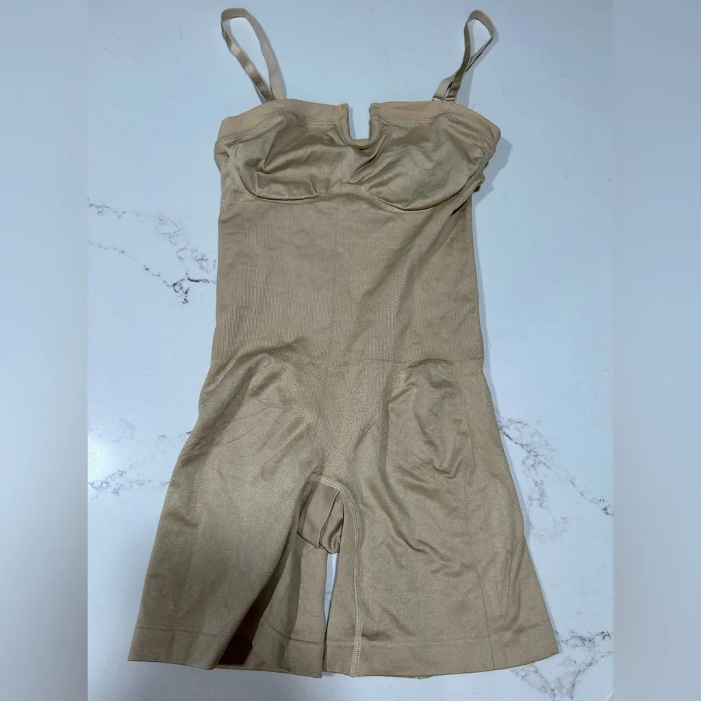 NEW Strapless Bodysuit Butt Lifter Tummy Control full Body Mid Thigh Shapewear M Tan Size M - Image 4