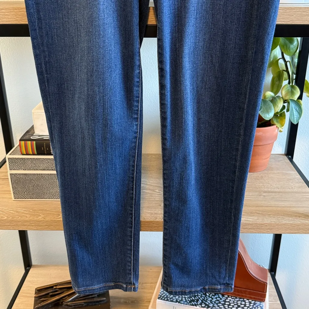 Liverpool Mid-Rise The Slim Pull On Denim Jean Pants, 8/ 29 Petite - Image 3