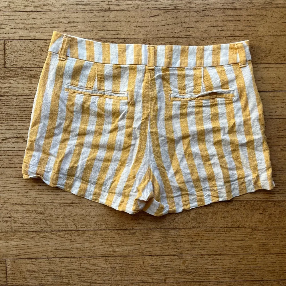 Old Navy White and Yellow Striped Shorts - Image 2