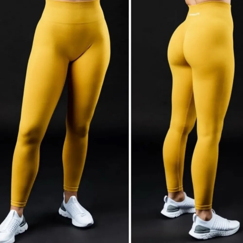 Alphalete Amplify Leggings Seamless High Rise Scrunch Golden Hour Yellow Small - Image 2