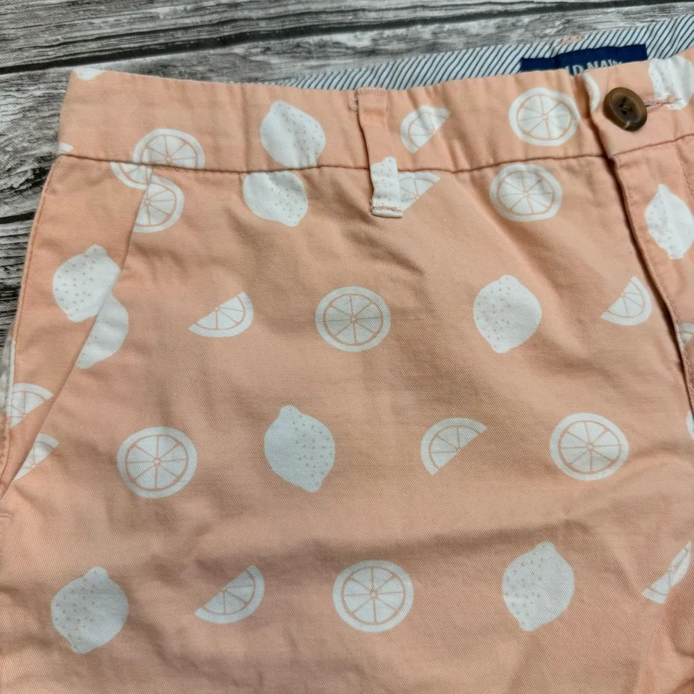 Old Navy Women's Citrus Lemon Print Everyday Shorts 4 Peach Salmon Pink White - Image 3