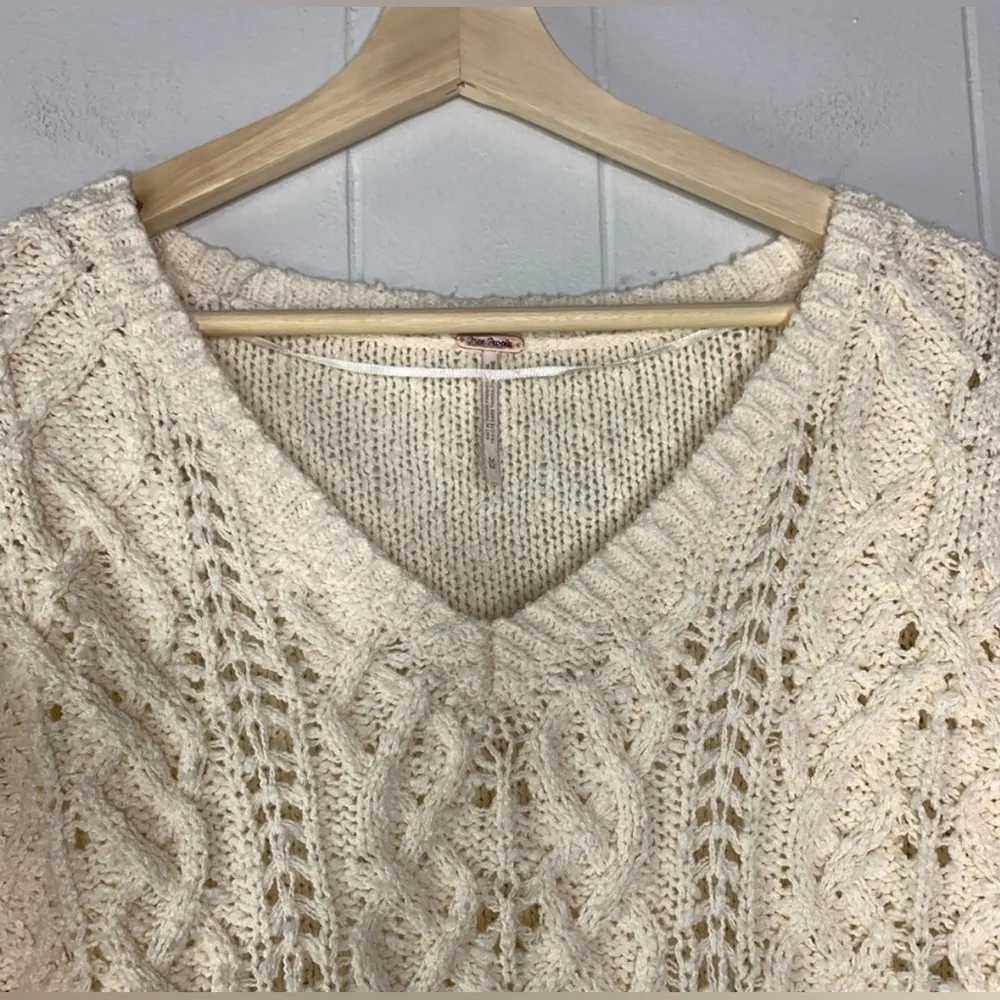 Free People Cross My Heart Pullover Sweater EUC - Image 5