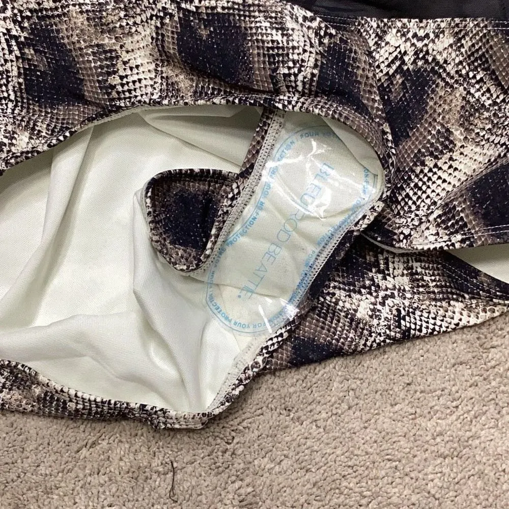 New. BLEU Rod Beattie snake print swimsuit. Retails $139 size 8 Black - Image 9