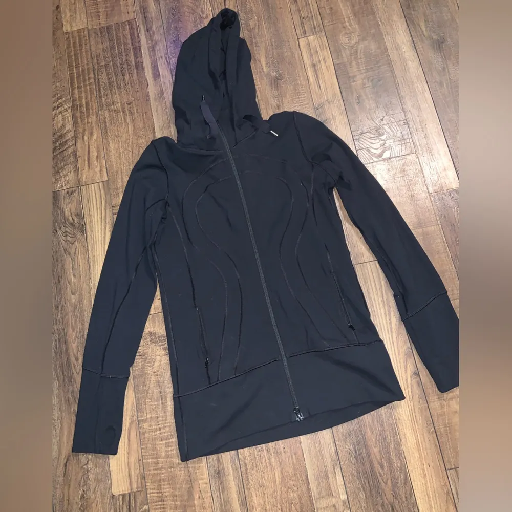 Lululemon stride 2  Jacket athletic zip black casual yoga spring active casual - Image 5