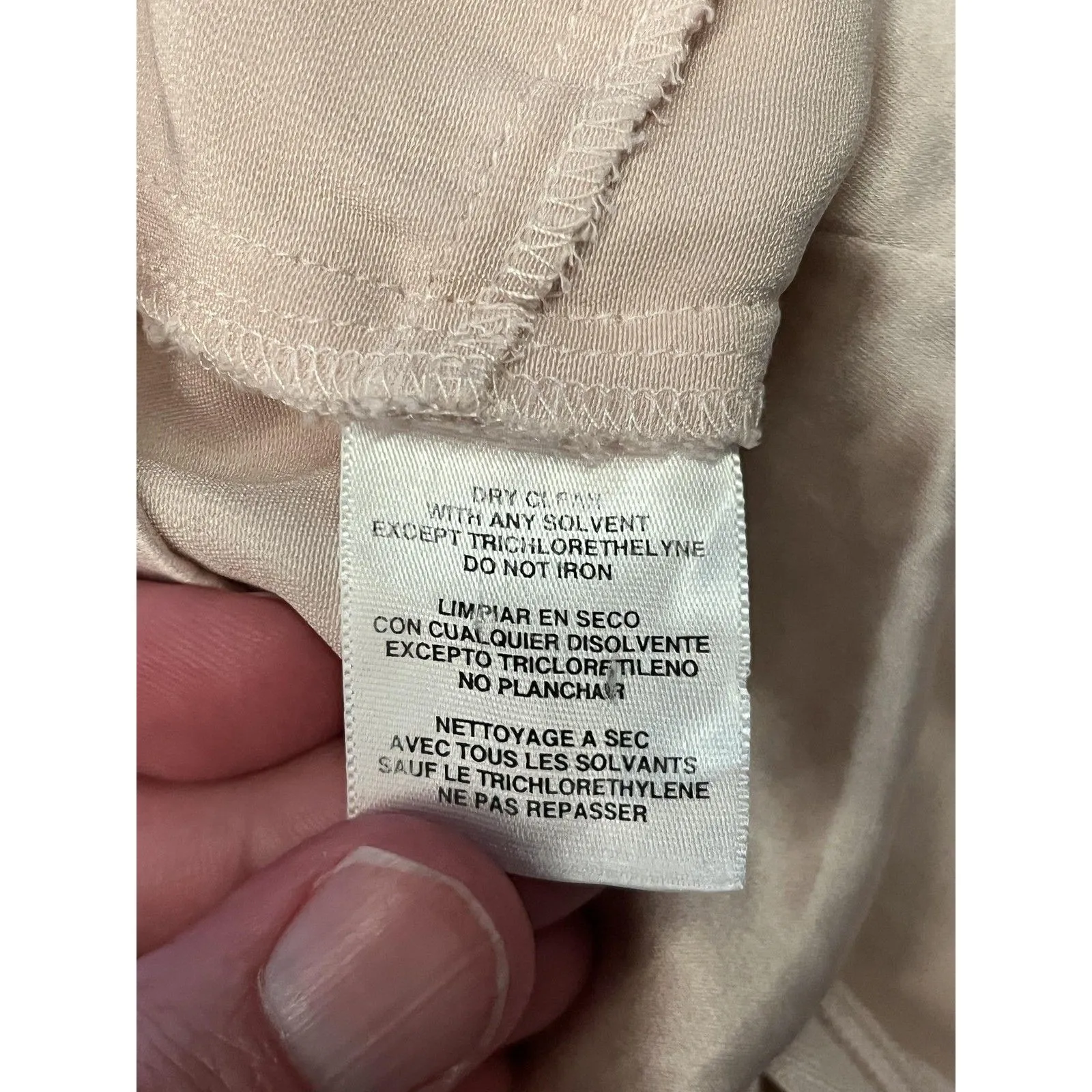 Jones New York Woman Shell Blouse Womens XL Champagne Satin V Neck Sleeveless - Image 5