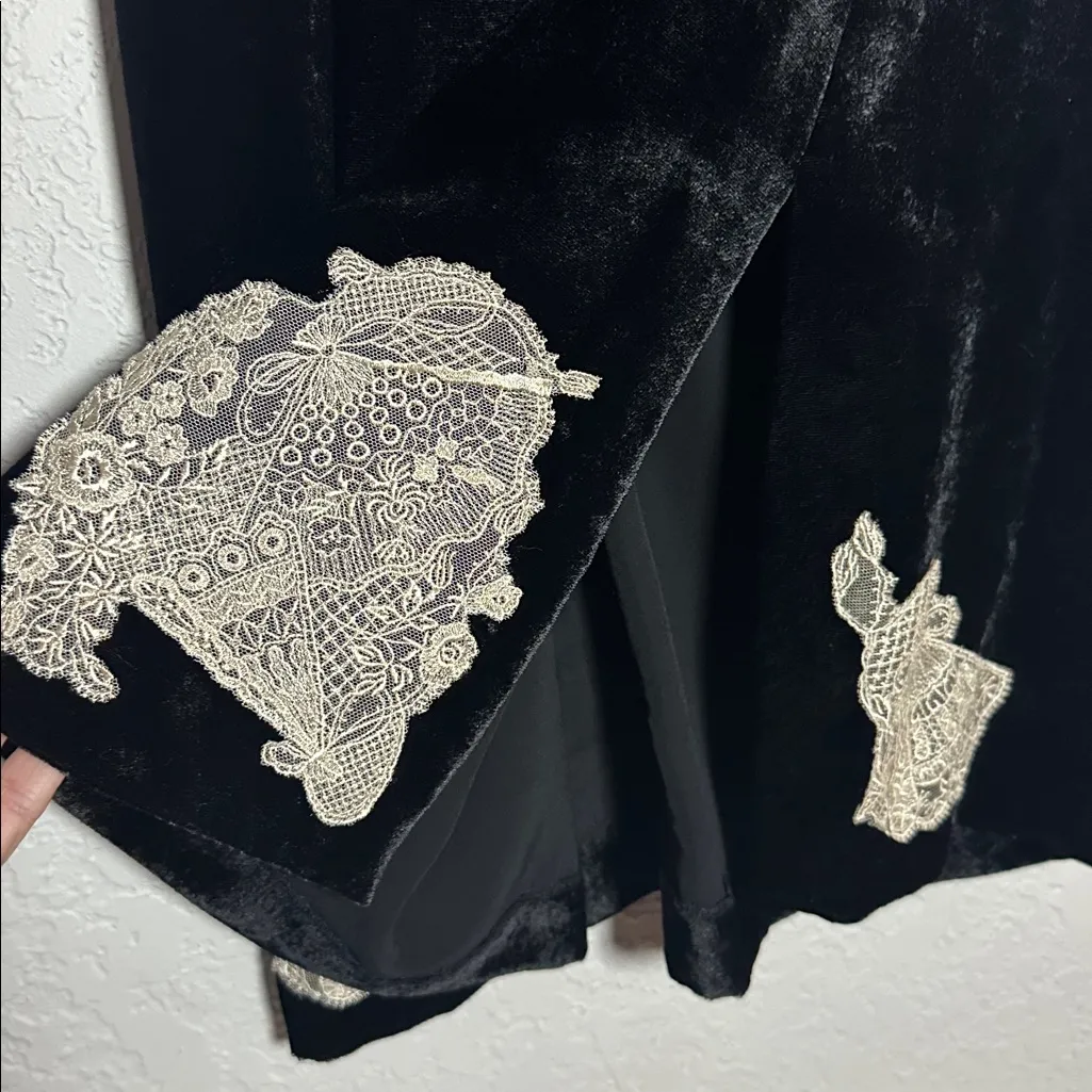 Keita Maruyama Black Velvet Skirt Cream Lace Embroidered Appliqués Midi Goth Size XXS - Image 5