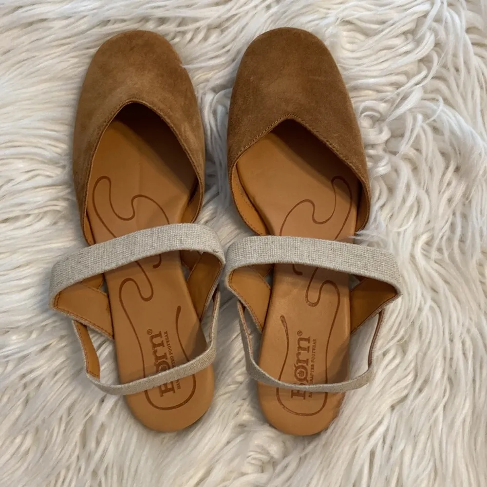 BORN Women Shoes size 7M BNWOT color tan see all photos - Image 3