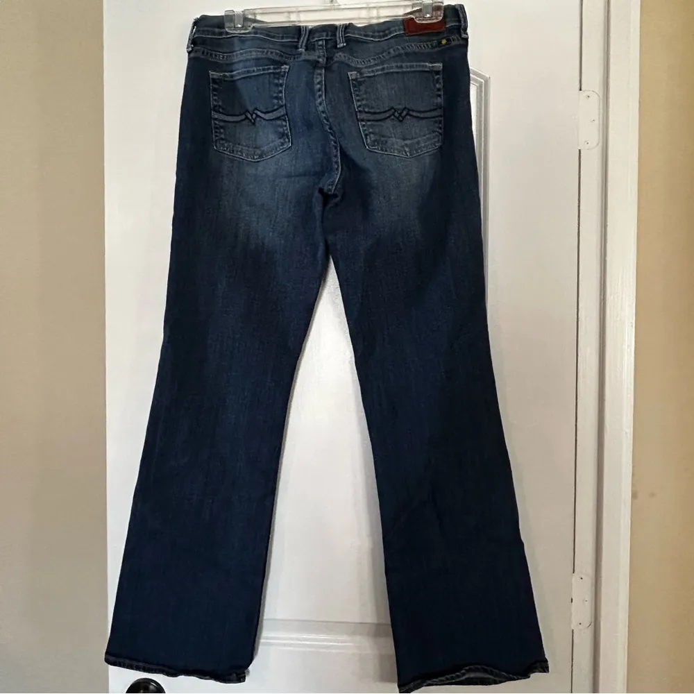 Lucky Brand Sweet and Low Boot Cut Women’s Size 8/29 Dark Blue Wash Jean - Image 2