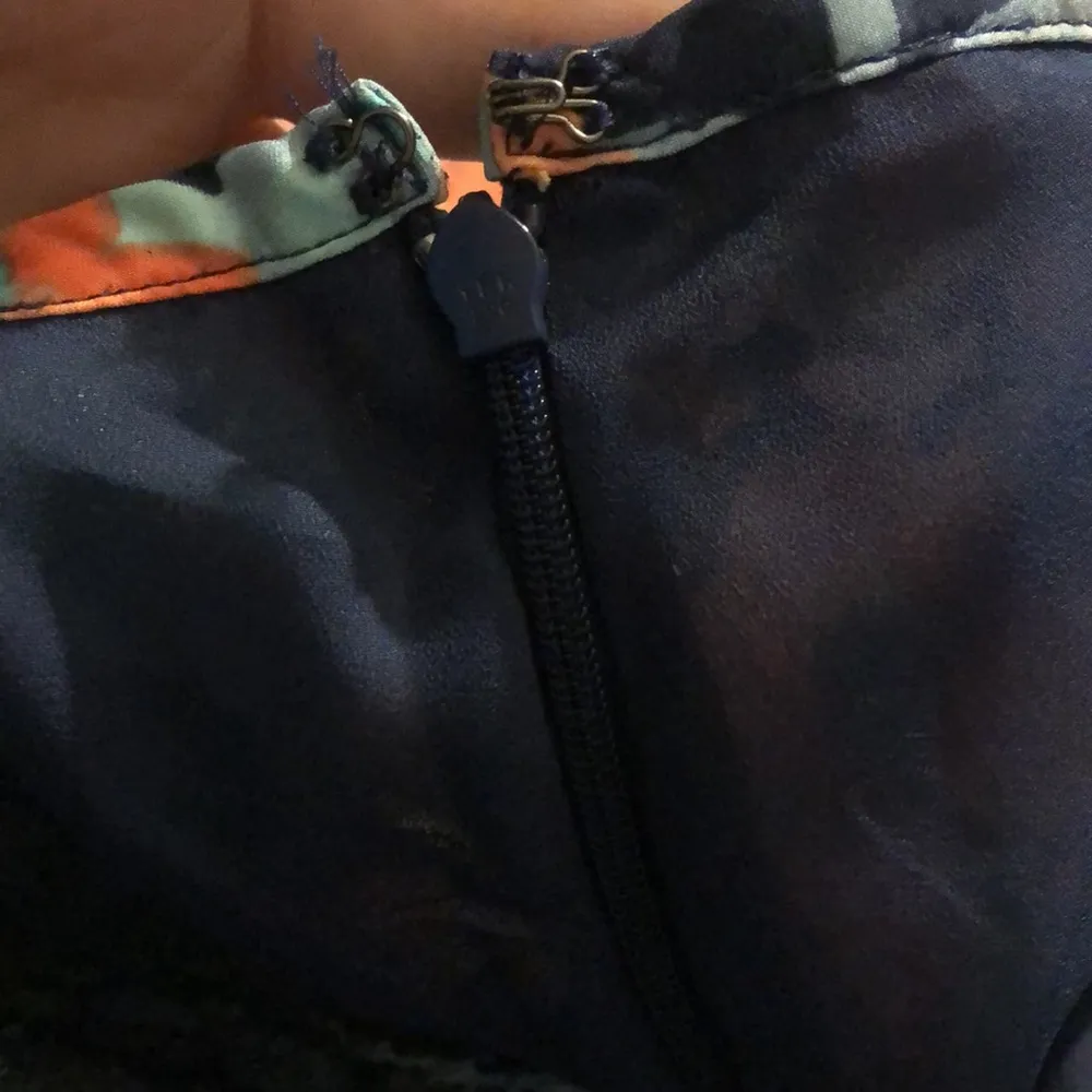 🔹 4 for $30 LC Lauren Conrad Navy Floral Skirt - Image 4