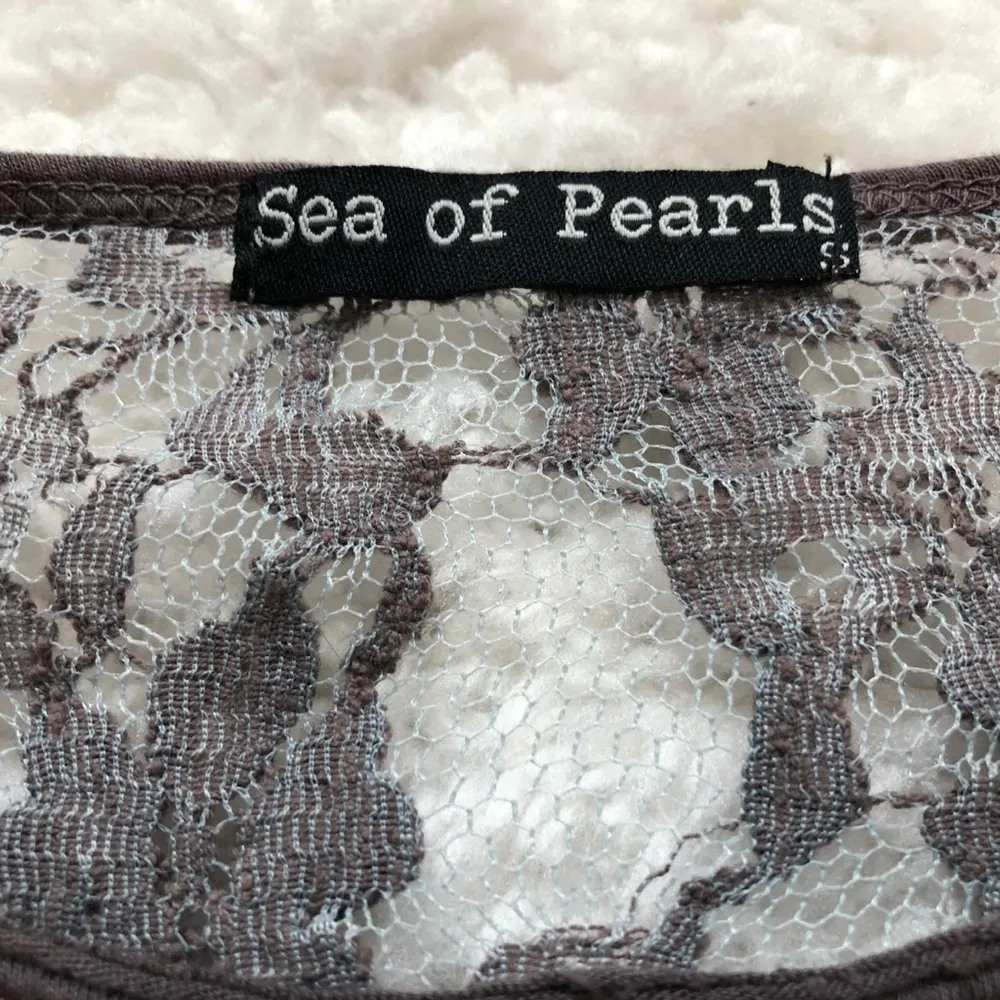 Anthropologie lace short sleeve shark bite… - Image 7