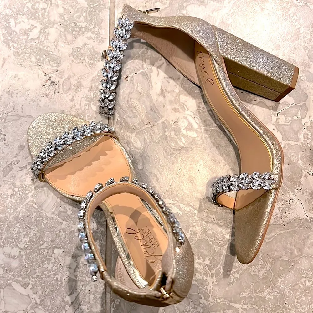 Jewel Badgley Mischka Odessa, Champagne w/Dazzling Crystals Size 8.5 Retail $119 - Image 3