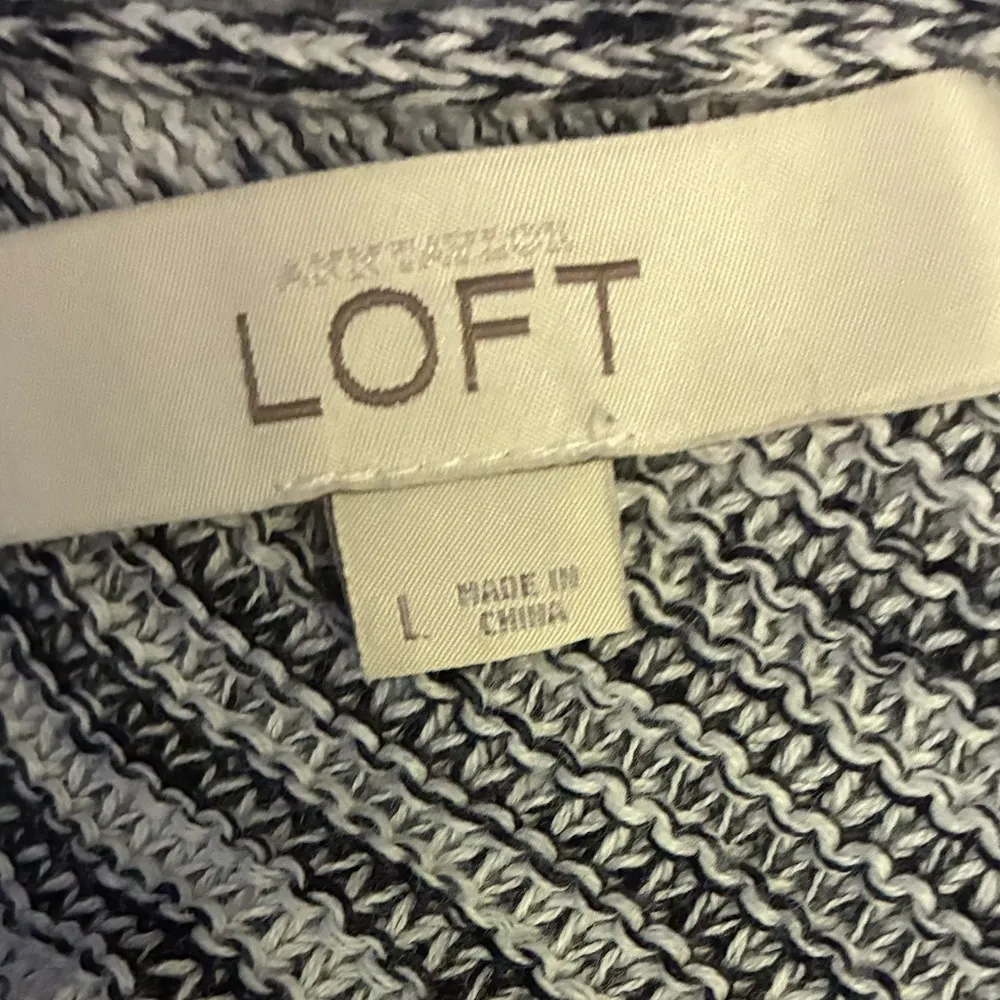 💥LOFT Grey Boxy Crew-neck Pullover Top L - Image 8