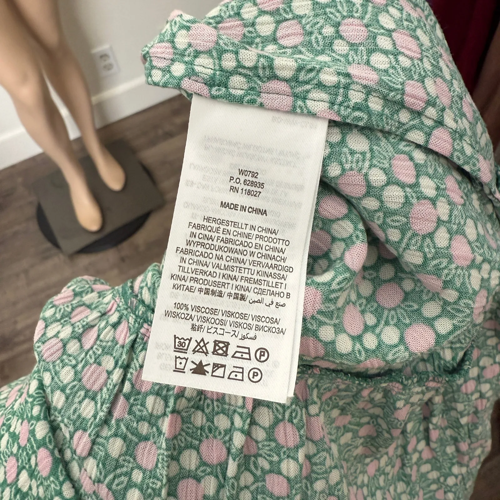 [Boden] Green Ditsy Garden Floral Print V - Image 12