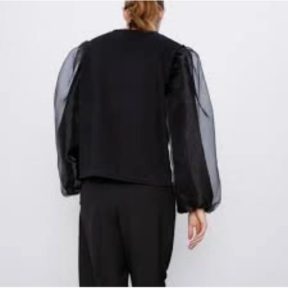 Zara Black Sweater with Tulle Puffed Arm Details Size Medium 0264/686/800 - Image 5