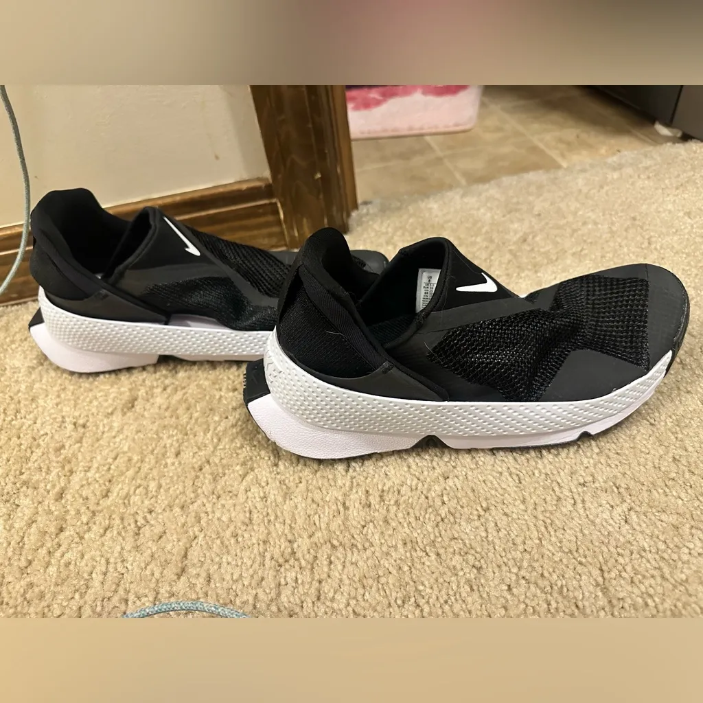 Nike Black and White Women's Shoes - Image 5