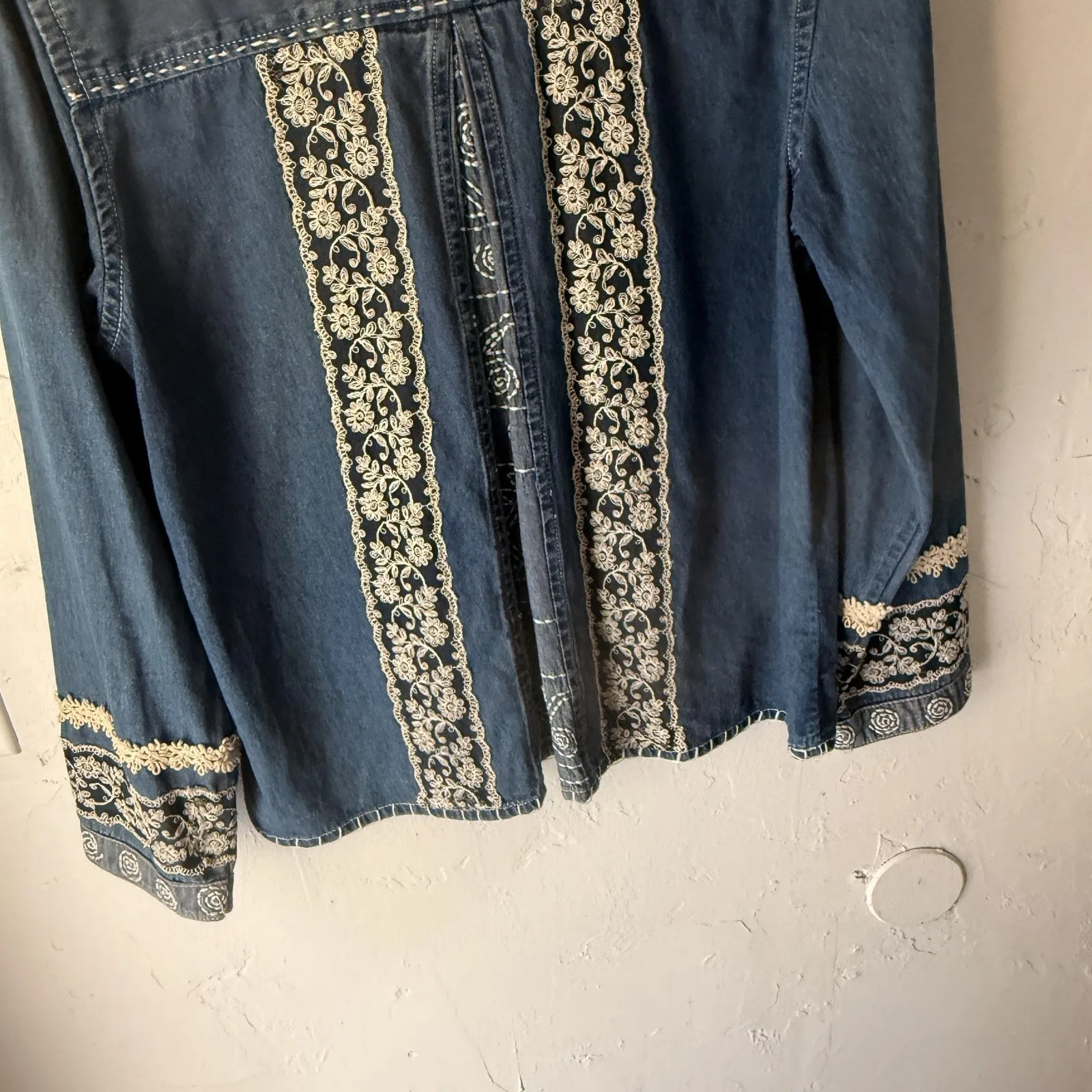 Tantrums Jacket Vintage Medium Denim Embroidered Lace‎ Boho Button Up Cottage Blue - Image 10