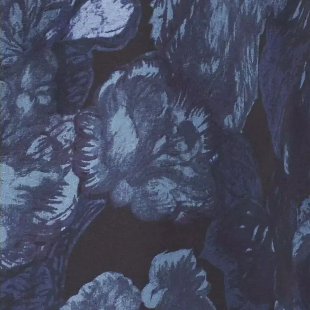 Elizabeth & James Revolve Brand 100% Silk Ling sleeve Button down size Medium - Image 4