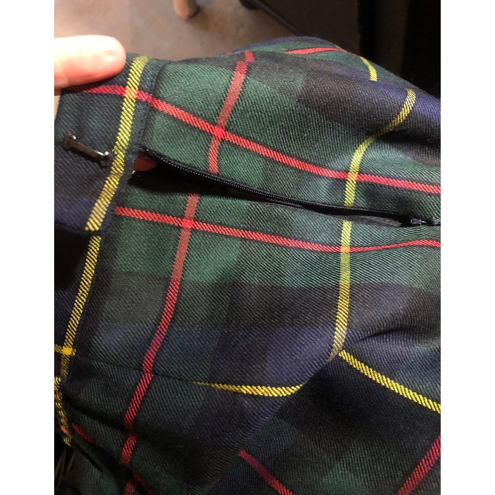 1970s O’Neil of Dublin Tartan Wool Skirt Made in Ireland - Image 3