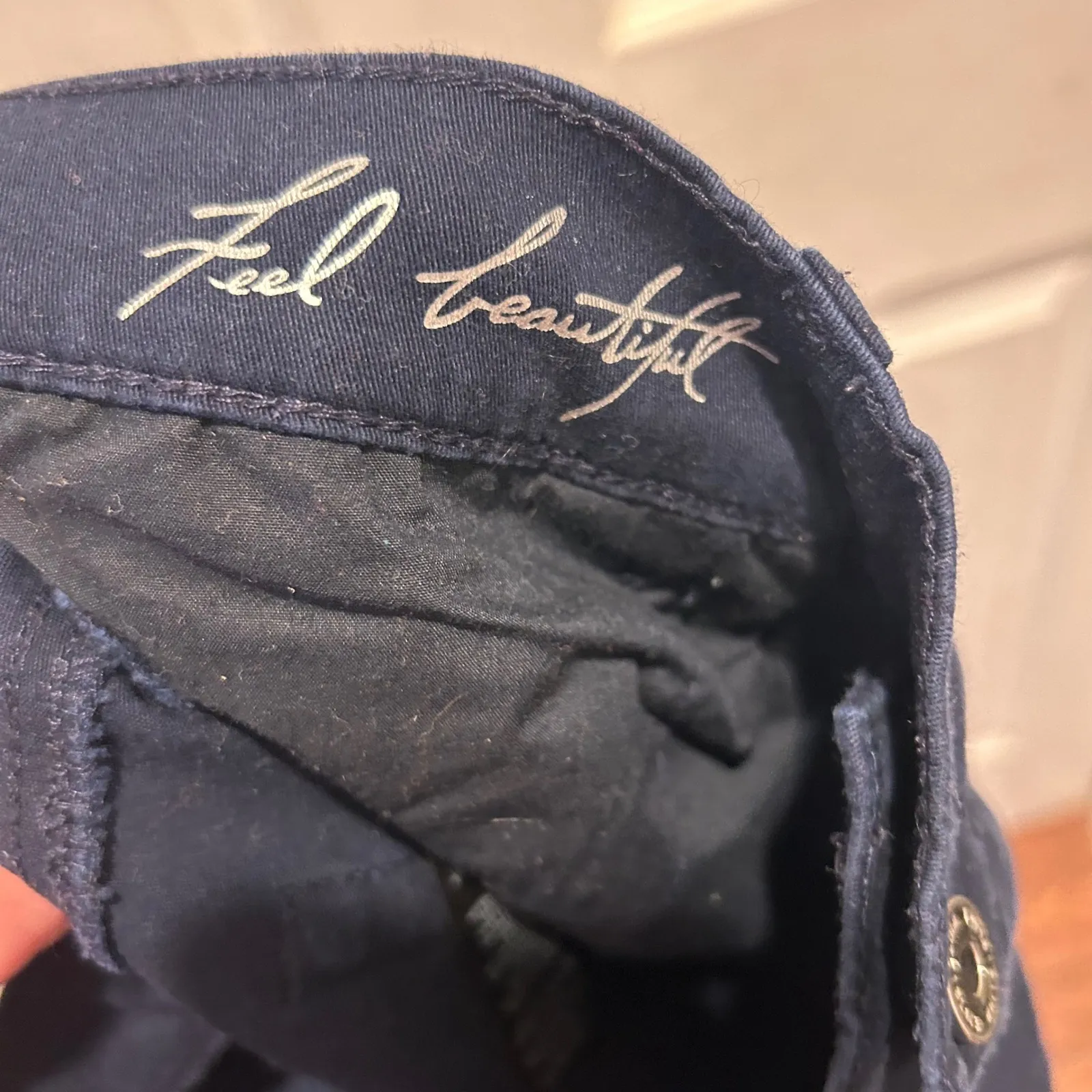 White House Black Market Skimmer Navy Blue Cropped Pants Women Size 14 Buttons - Image 7