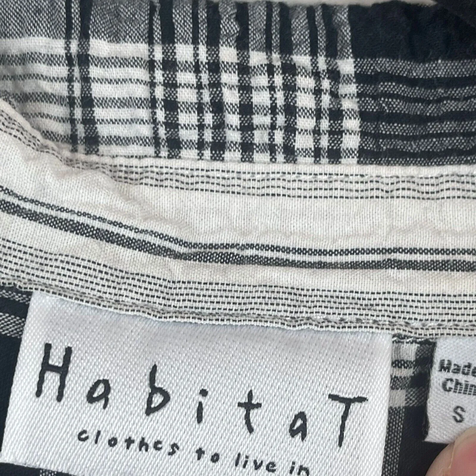 Habitat‎ Top Women's Small Black White Plaid Hi-Low Split Neck Collared Preppy - Image 6