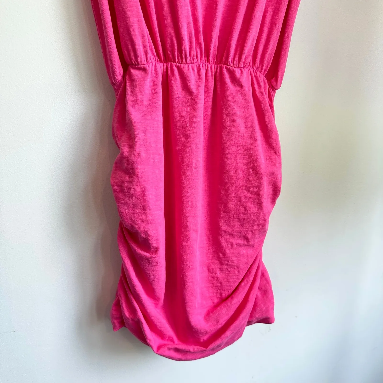 SUNDRY NWT U-Neck Hot Pink Size 2 Medium Dress Ruched Sleeveless Sundress - Image 4