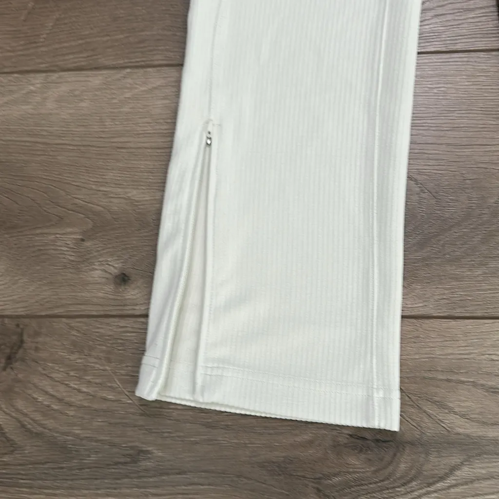 Lululemon Ribbed Softstreme Zip Leg High rise Cropped Pants 25" Bone‎ Size 4 - Image 6