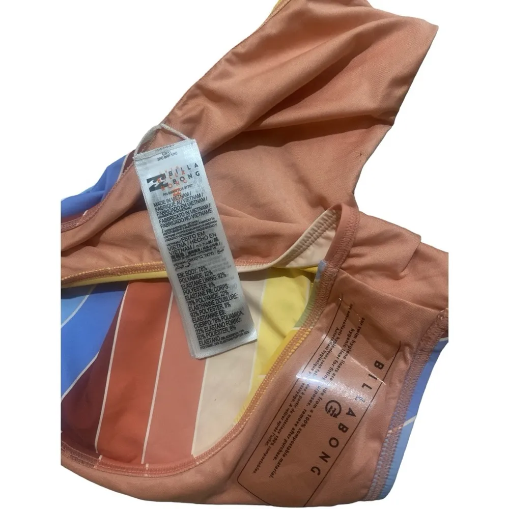 Billabong: Brighter Daze Rise
High Bikini Bottoms Sz L - Image 6