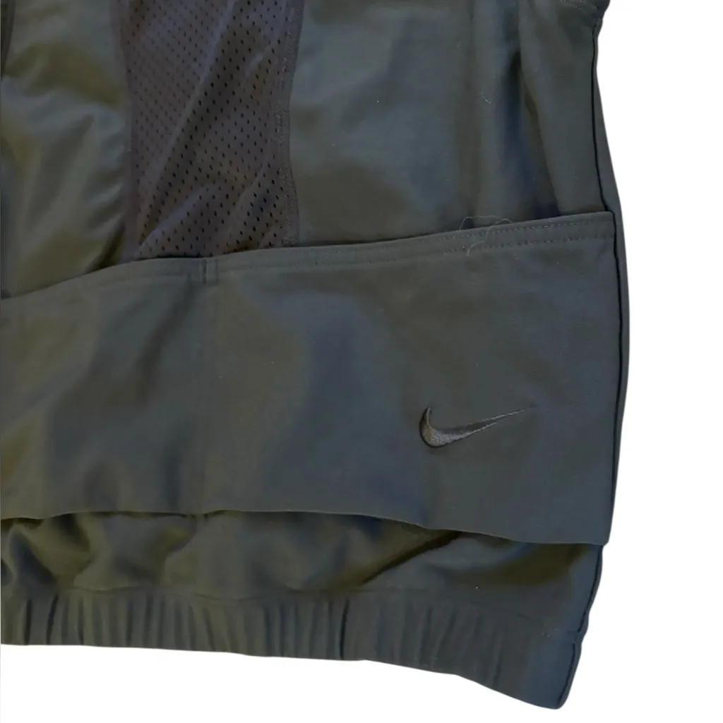 Nike ACG Cropped Tank Bra Womens Size Large Back Pockets Ventilation - Image 3